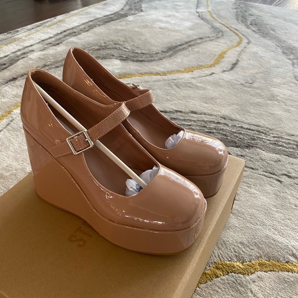 Steve Madden Shoes - NWT Steve Madden Platform Mary Jane shoes